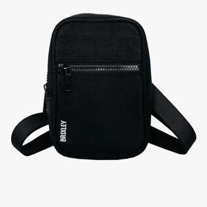 EUC! Brixley Black Mini adjustable strap Belt bag Crossbody Bag! 5 ways to wear!